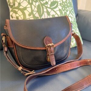 Vintage Roots Canada Genuine Leather Saddle Crossbody Bag black and brown